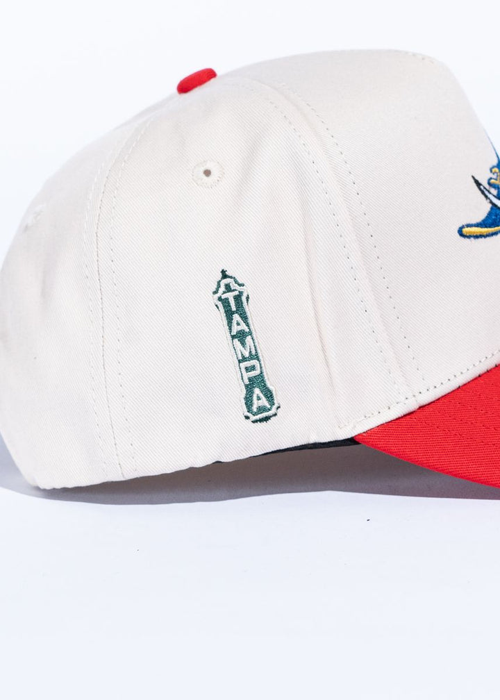 Reference Buccarays - Cream/Red