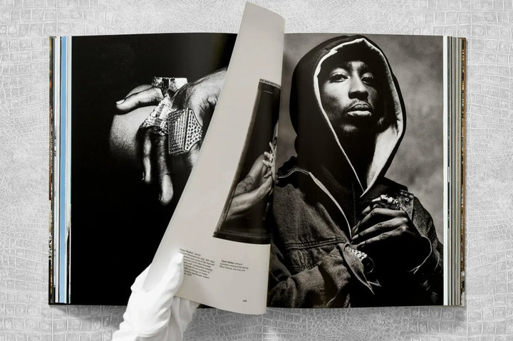 Vikki Tobak: Ice Cold. A Hip-Hop Jewelry History - Hardcover, Taschen