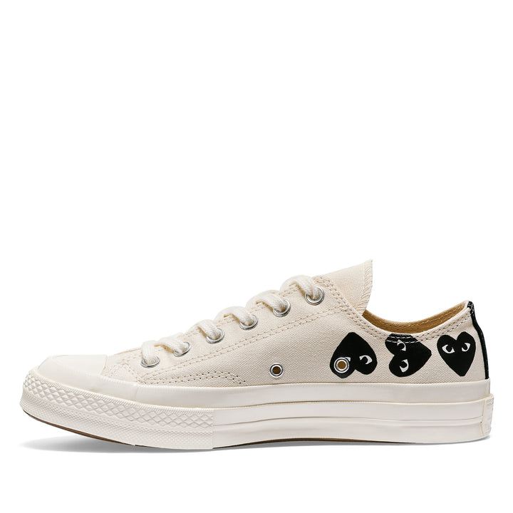 Comme des Garçons PLAY Multi Black Heart Chuck Taylor All Star '70 Low Sneakers - Beige - AZ-K126-001-2
