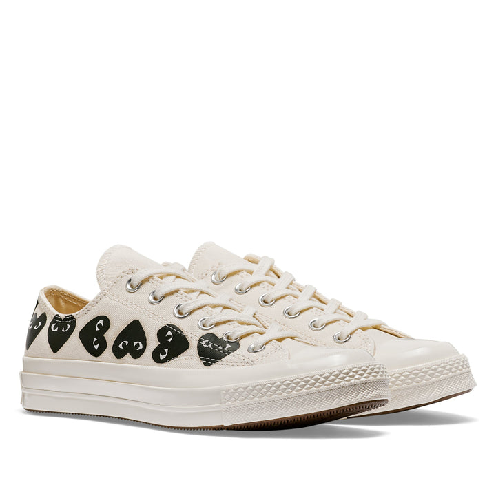 Comme des Garçons PLAY Multi Black Heart Chuck Taylor All Star '70 Low Sneakers - Beige - AZ-K126-001-2