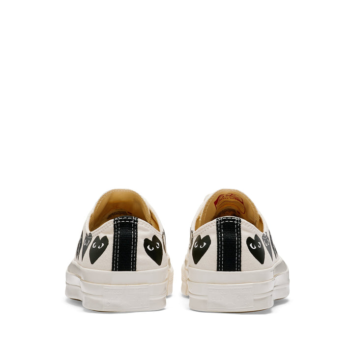 Comme des Garçons PLAY Multi Black Heart Chuck Taylor All Star '70 Low Sneakers - Beige - AZ-K126-001-2